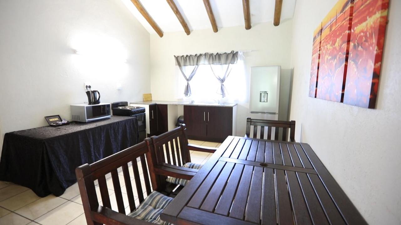 Floreat Riverside Lodge And Spa Sabie Esterno foto