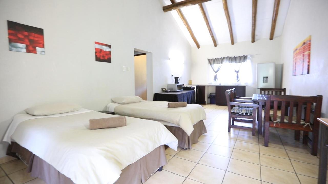 Floreat Riverside Lodge And Spa Sabie Esterno foto
