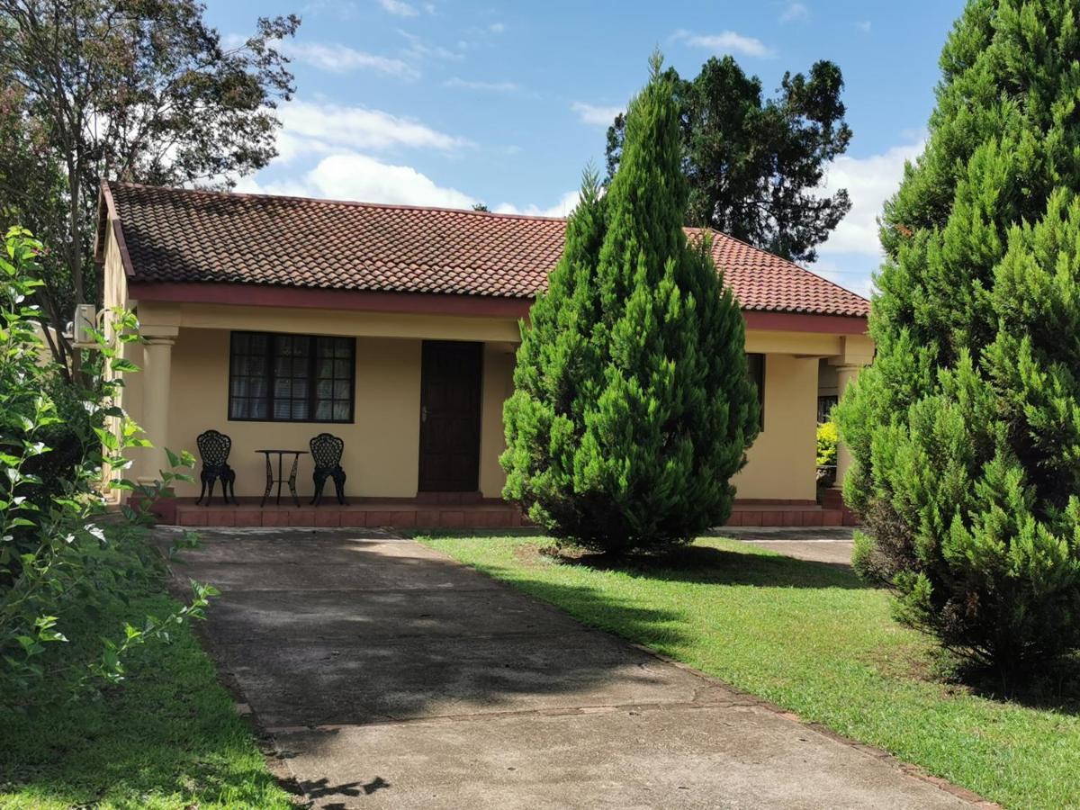 Floreat Riverside Lodge And Spa Sabie Esterno foto